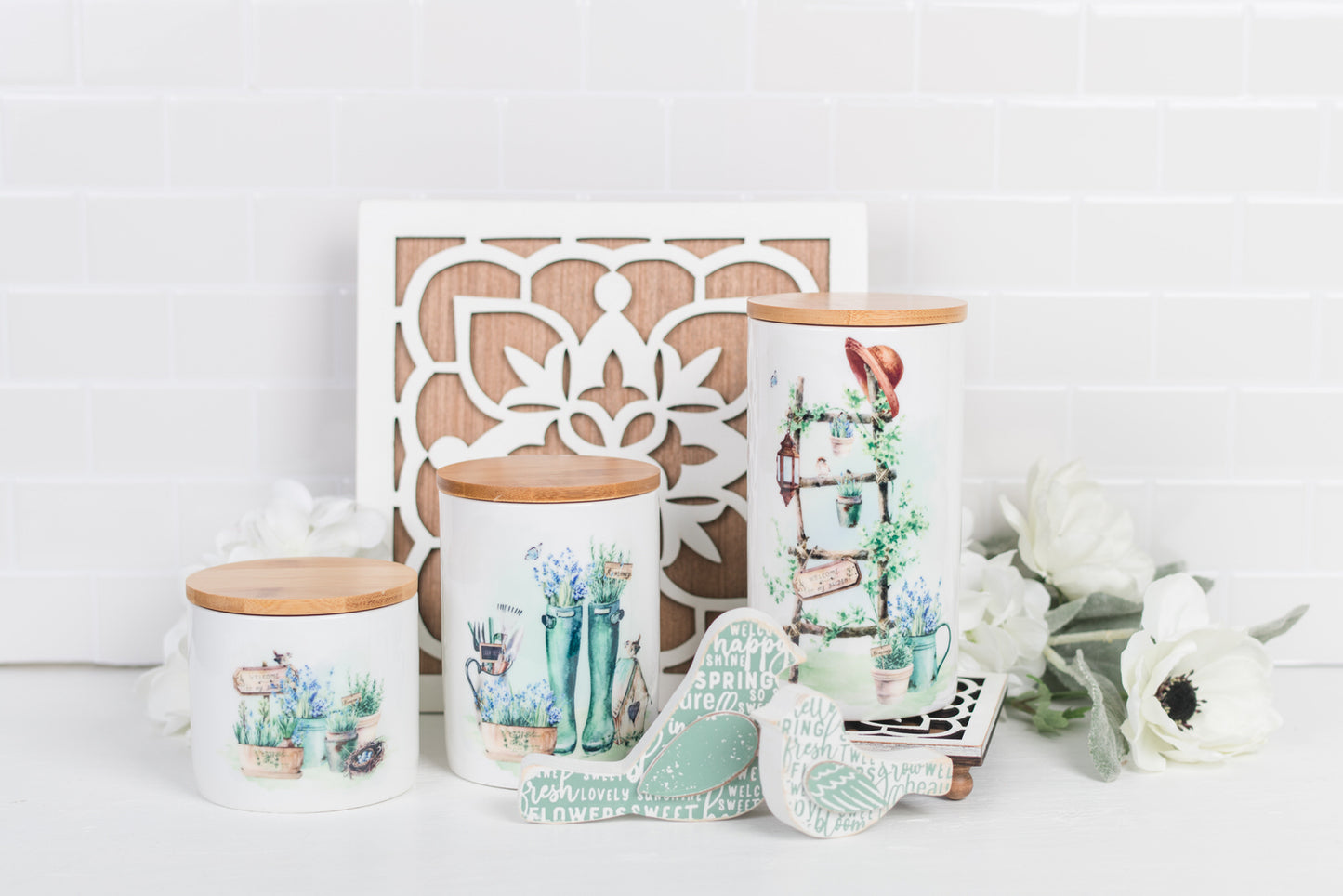 Country Garden Bathroom Jar - Medium