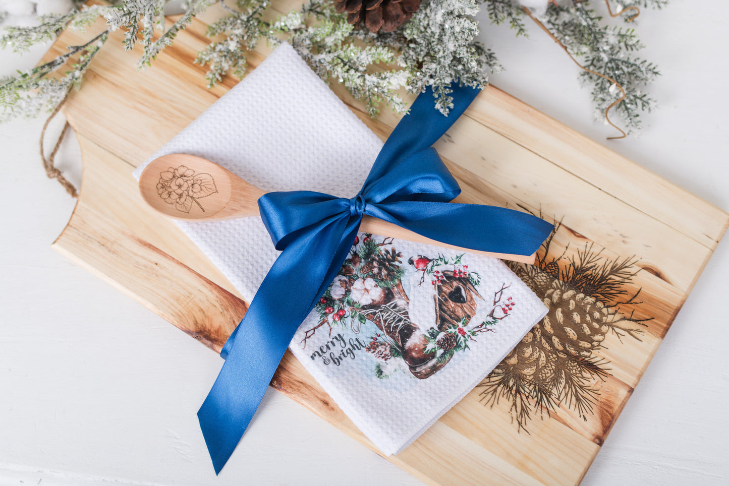 Pinecone Charcuterie Board & Gift Set