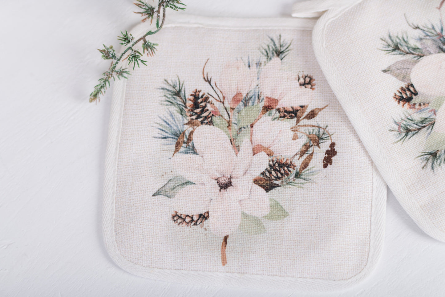 Magnolia Christmas Pot Holders