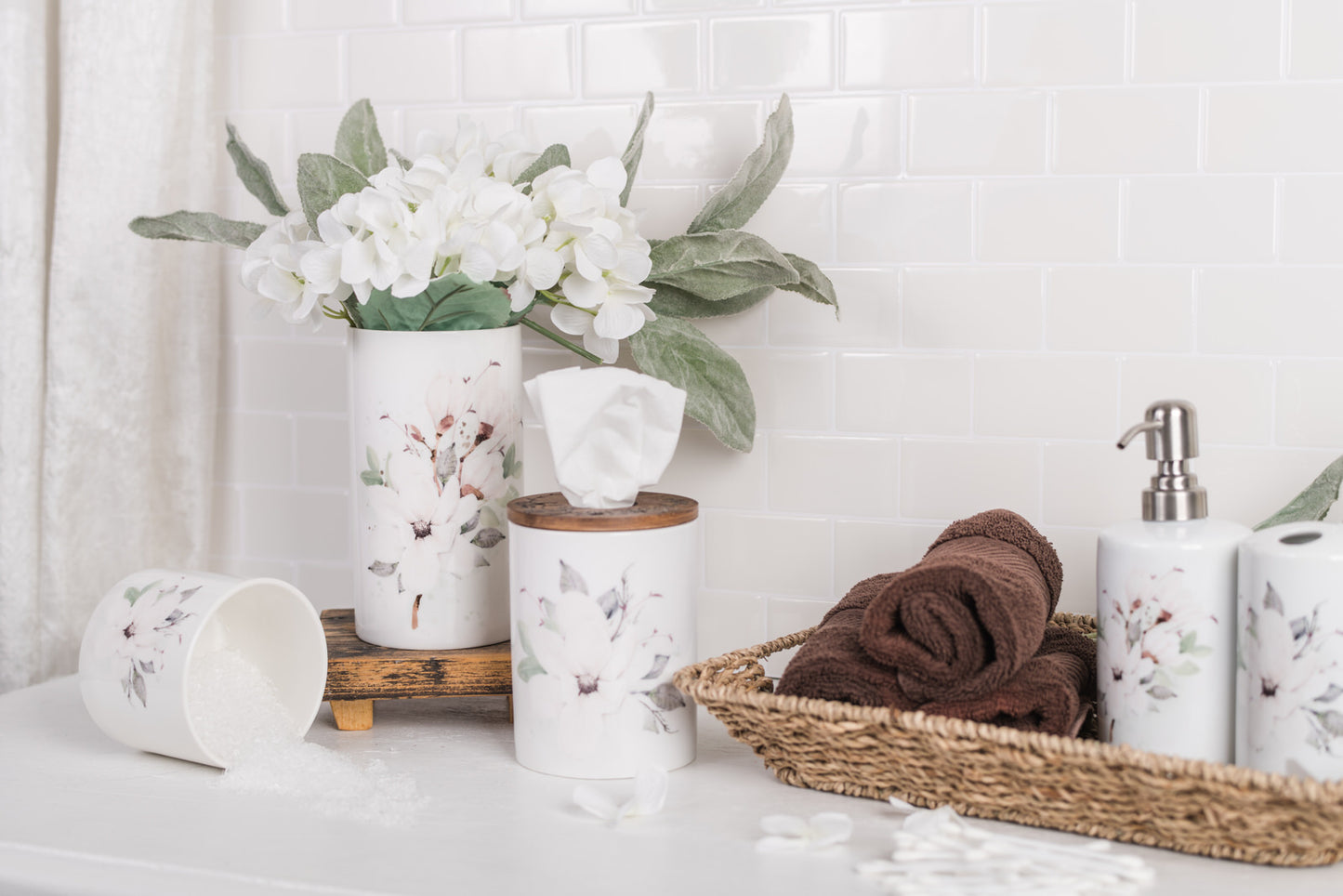 Magnolia Bathroom Jar - Small