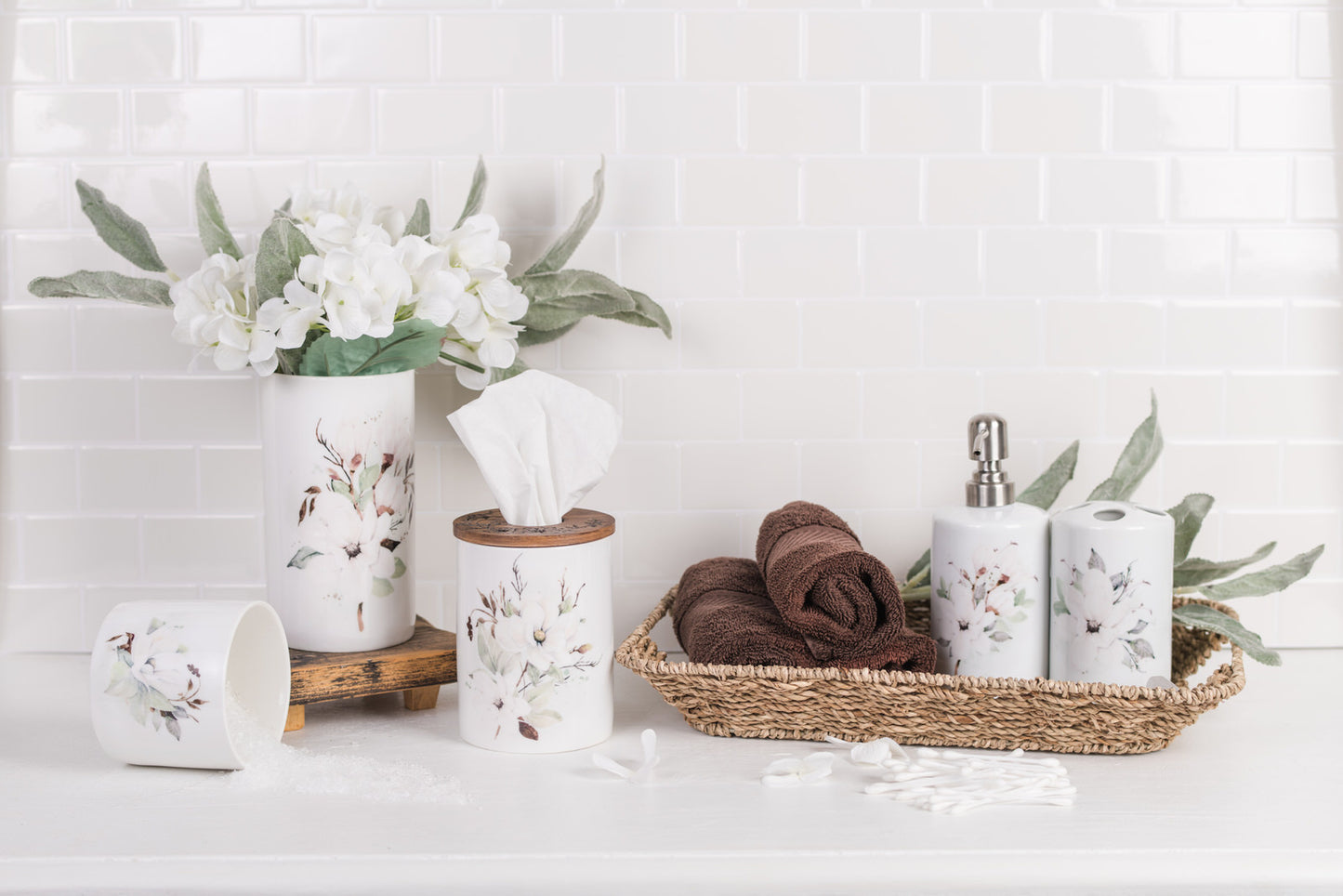 Magnolia Bathroom Jar - Small