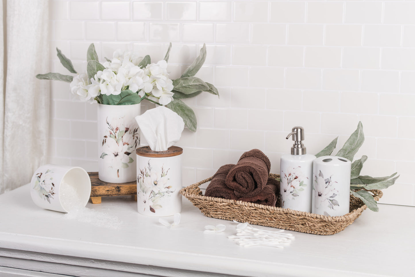 Magnolia Bathroom Jar - Small