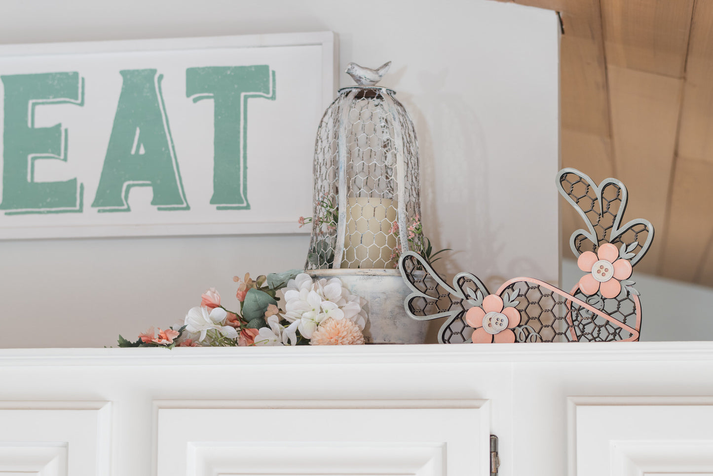 DIY Spring Shelf Sitter Kit - Chicken Wire Carrots