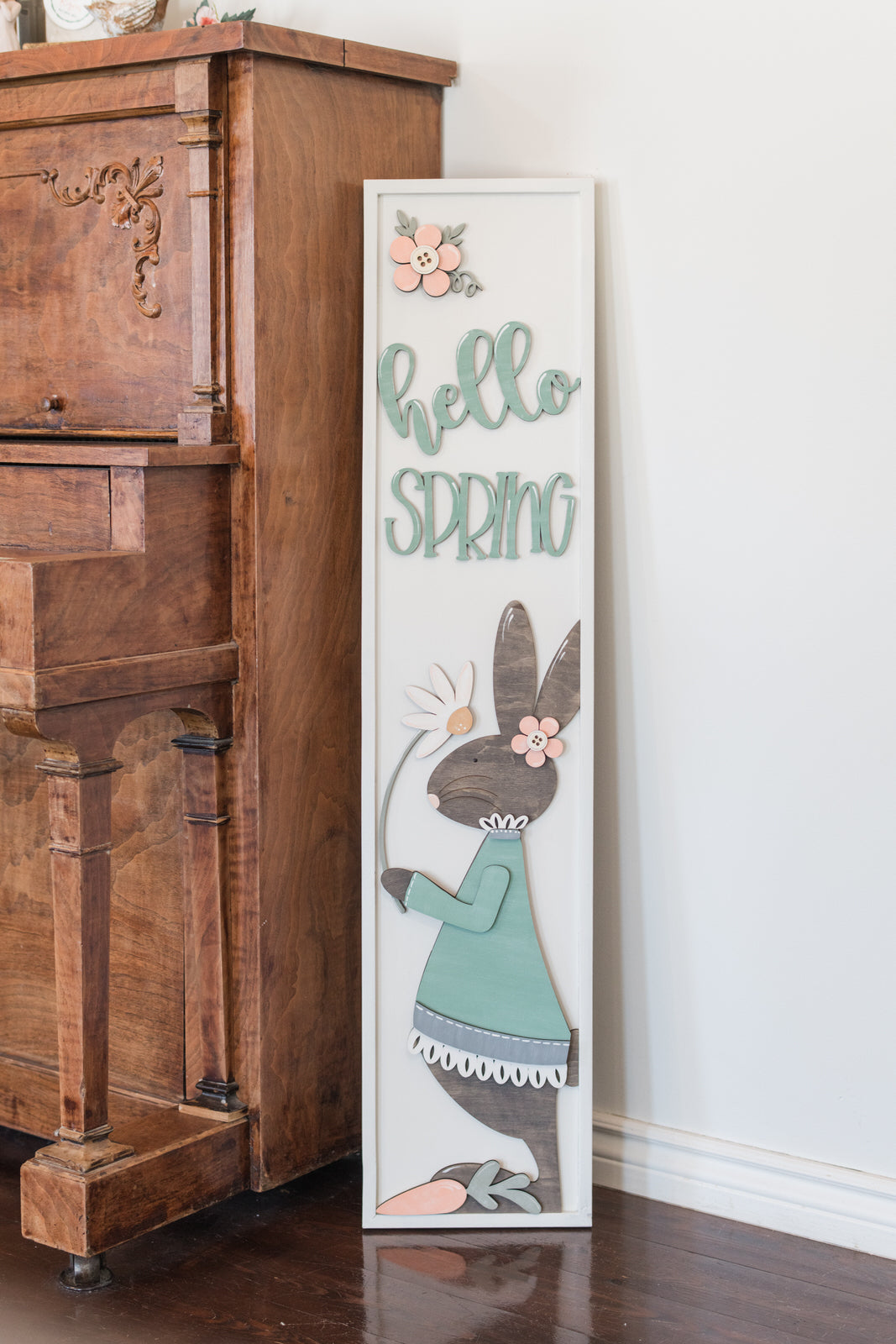 DIY Spring Porch Leaner Kit - Hello Spring