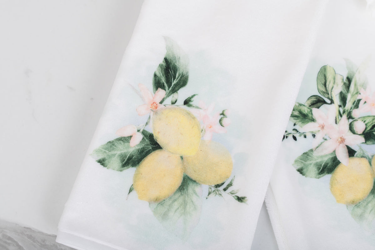 Cottage bathroom towel with lemon artwork