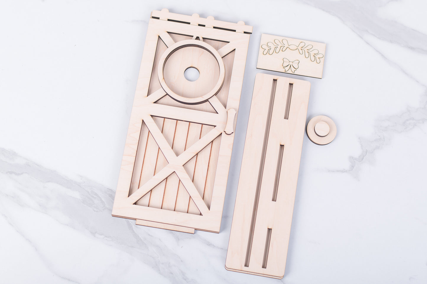 Full porch interchangeable porch display for seasonal decorating