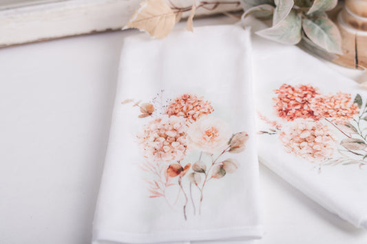 Cinnamon & Gold Hydrangea bathroom hand towel for cozy fall decor