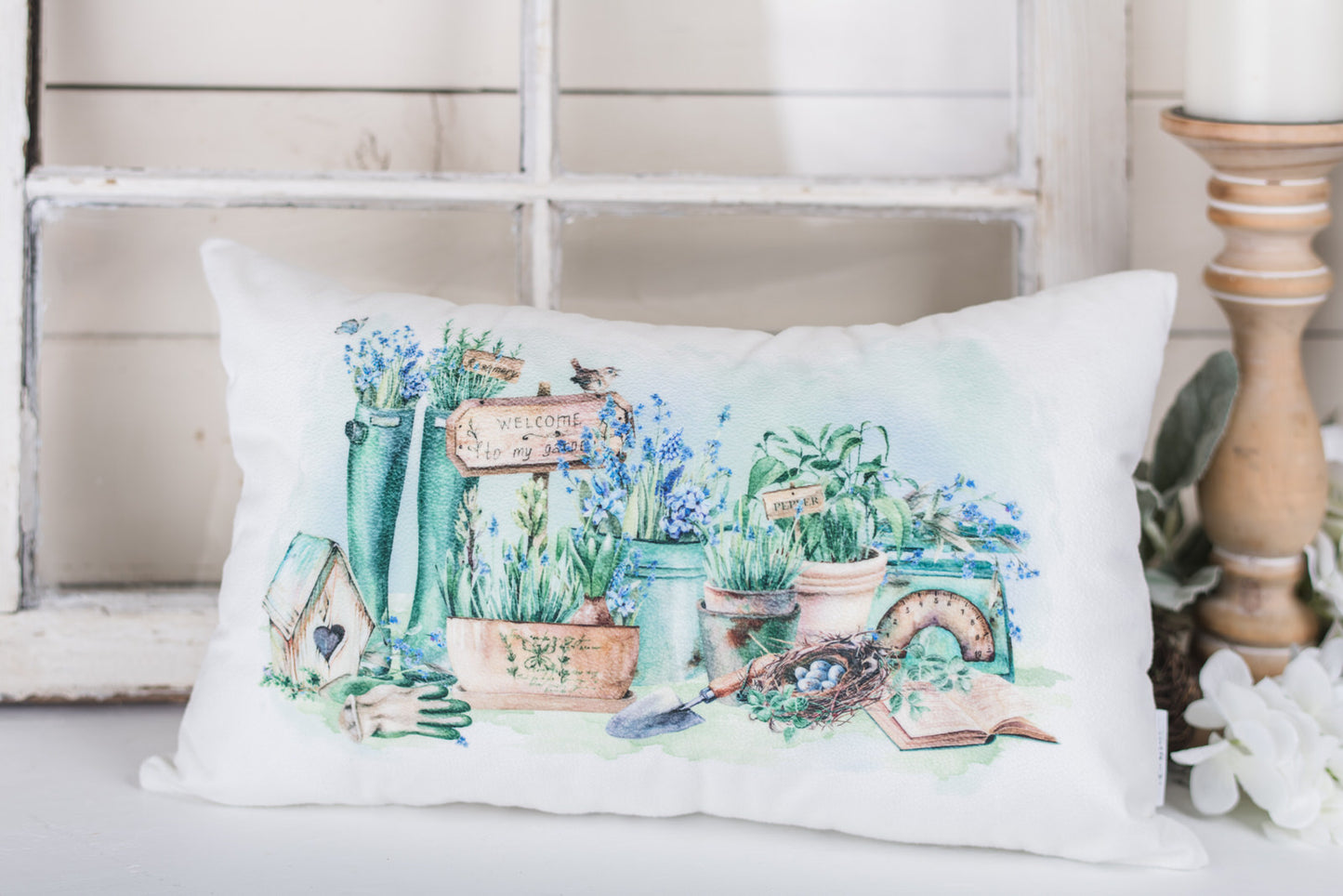 Country Garden Lumbar Pillow Cover