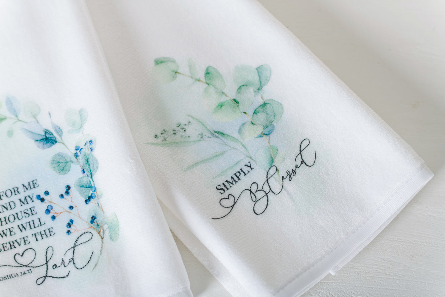 Winterberry Hand Towels