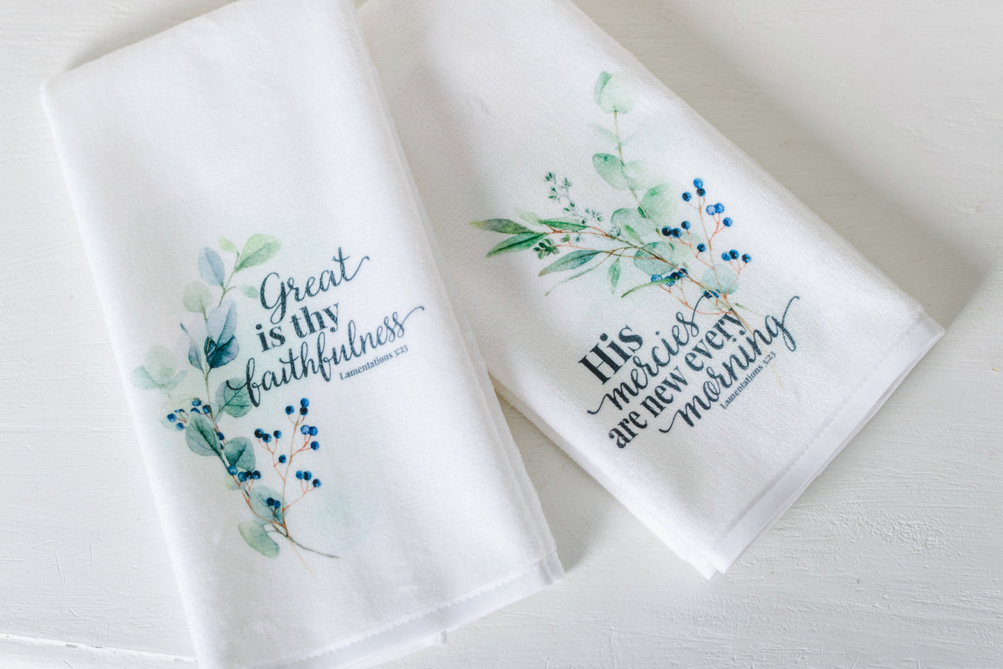 Winterberry Hand Towels
