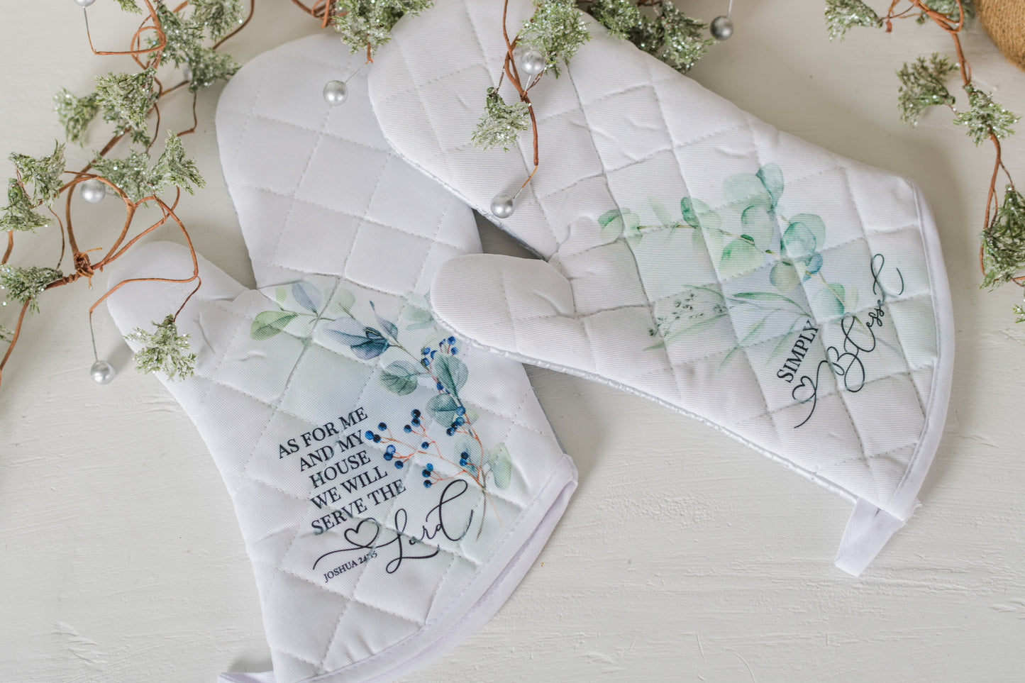 Winterberry Oven Mitt