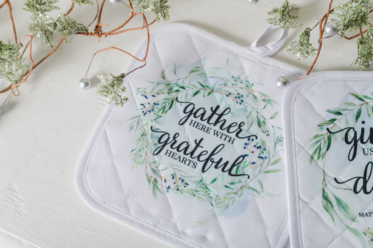 Winterberry Pot Holders