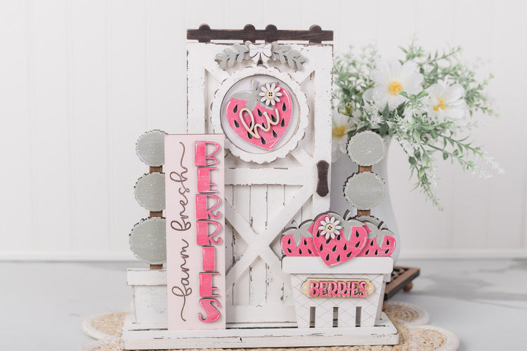INTERCHANGEABLE PORCH DOOR SCENE