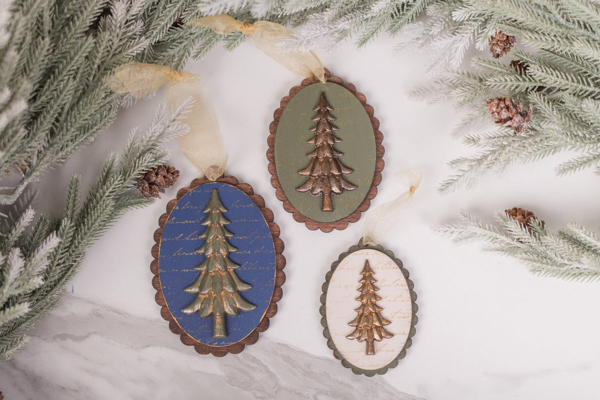 A Touch of Vintage Christmas – Scalloped Tree Ornaments & Shelf Sitter DIY Kit