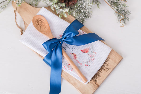 Pinecone Cutting Board & Gift Set