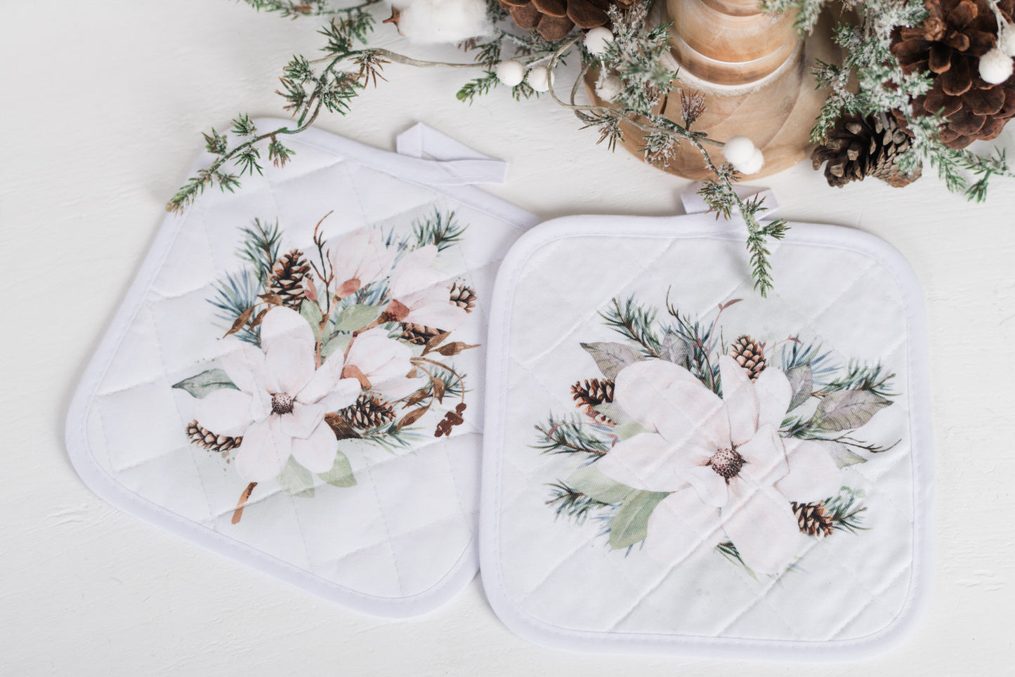 Magnolia Christmas Pot Holders