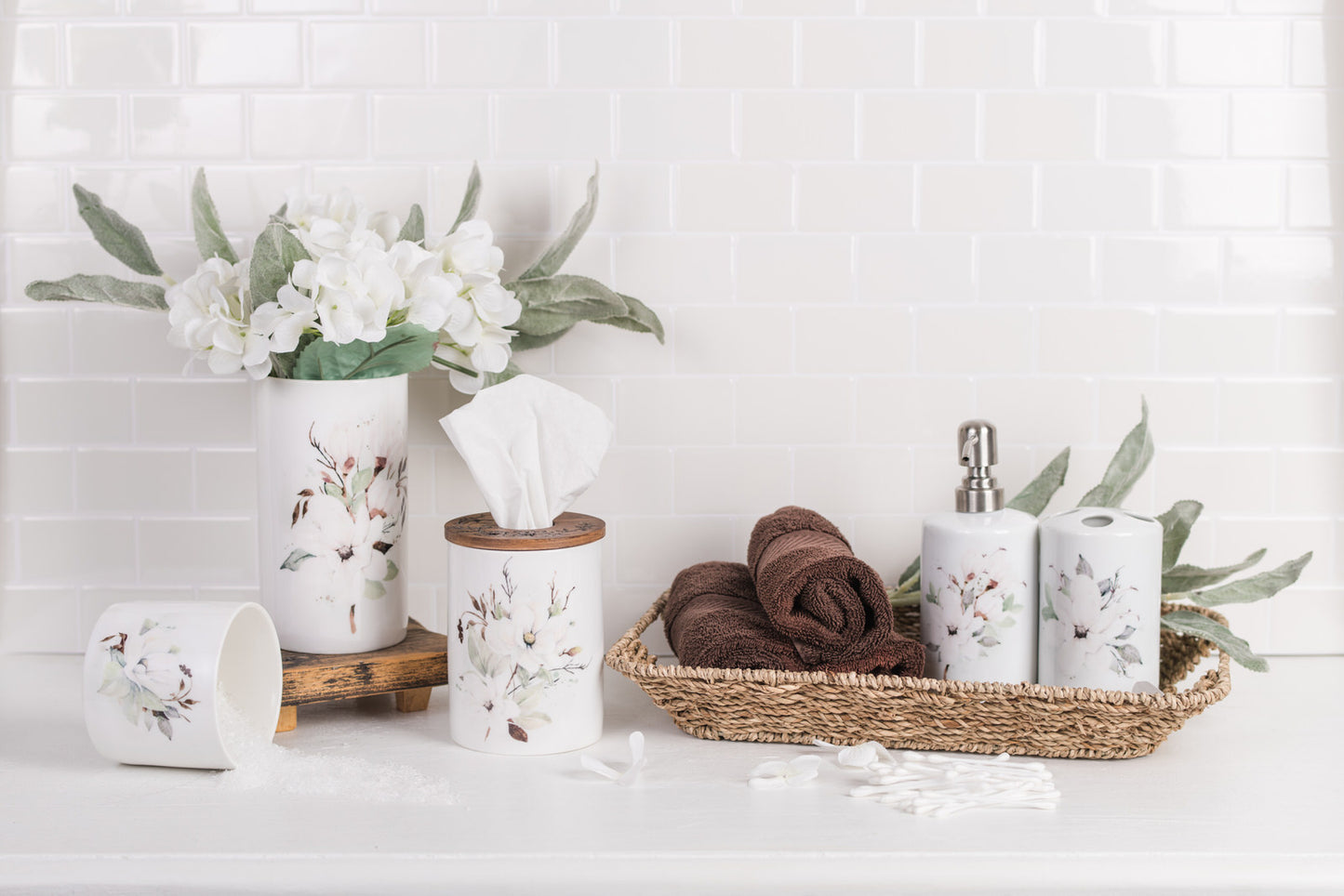 Magnolia Bathroom Jar - Small