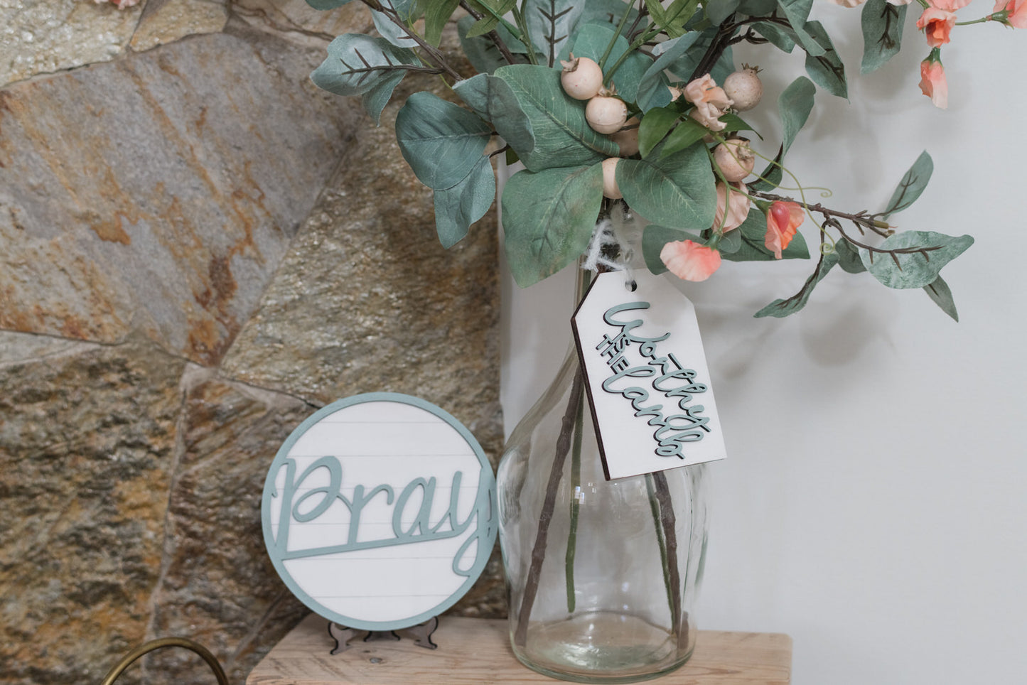 Pray Decor Sign
