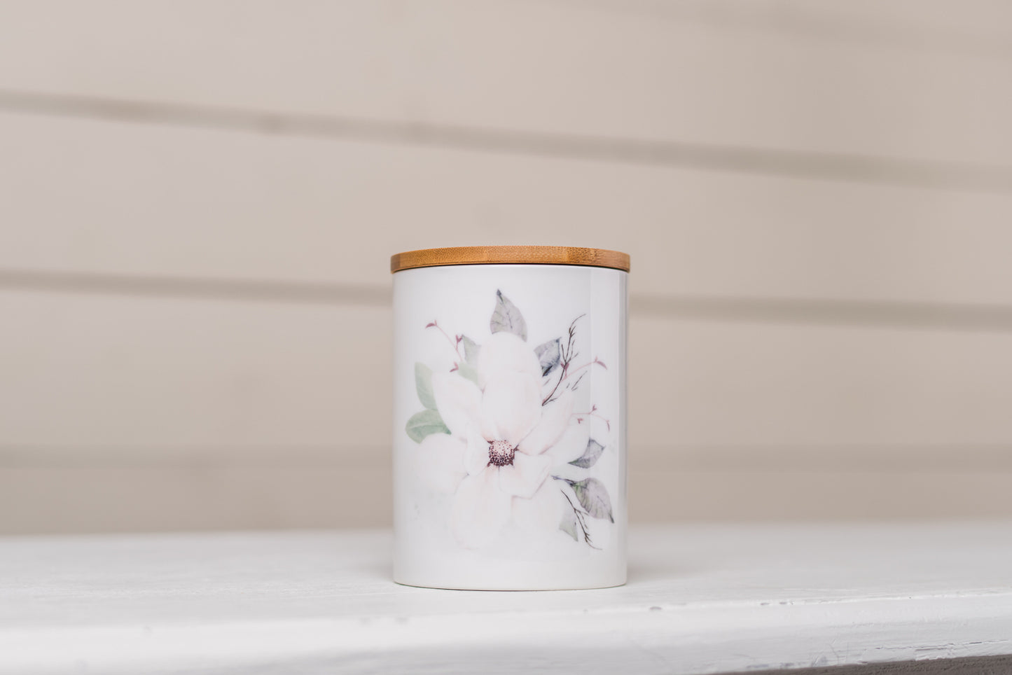 Magnolia Tissue Holder