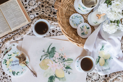  table place setting with lemon decor