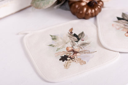 linen fall pot holders with oak leaves and acorns