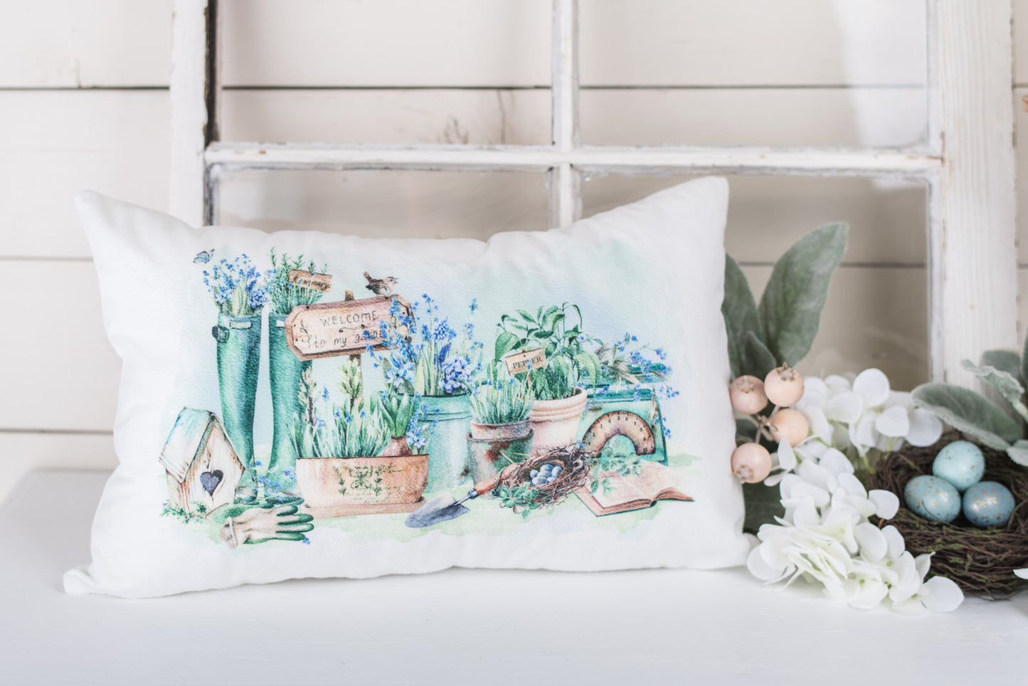 Country Garden Lumbar Pillow Cover