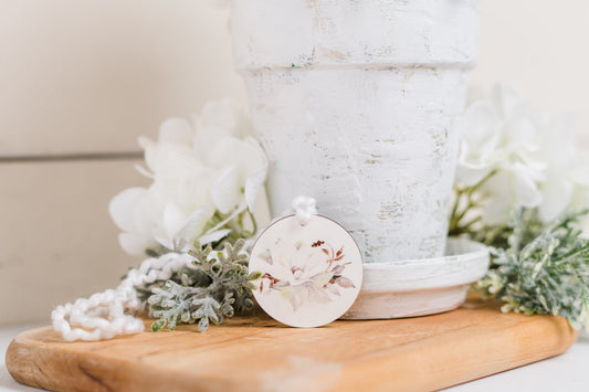 Magnolia - Side Bloom Decor Tag