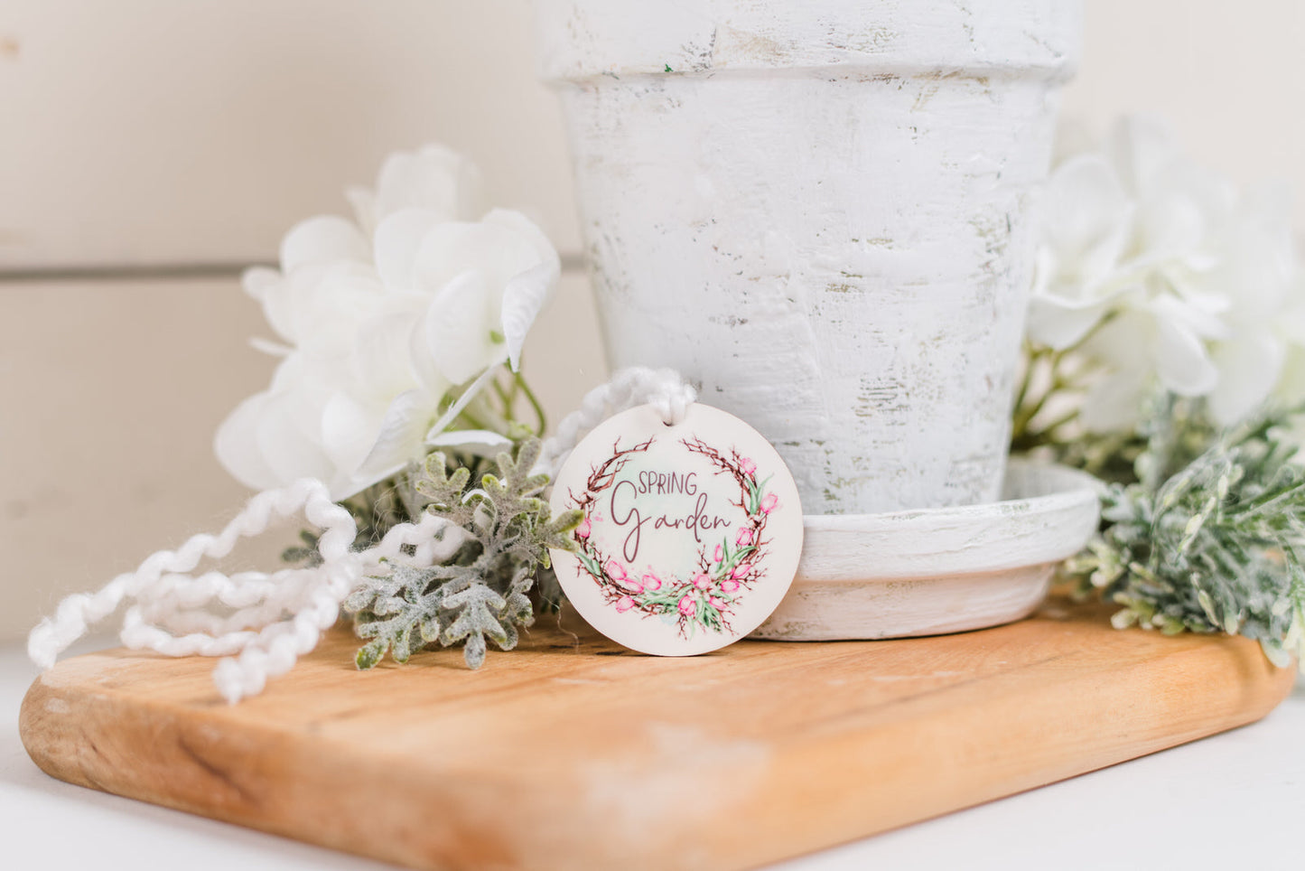 Cozy Christmas Wreath - Joyful - Round Decor Tag