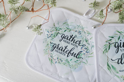 Winterberry Pot Holders